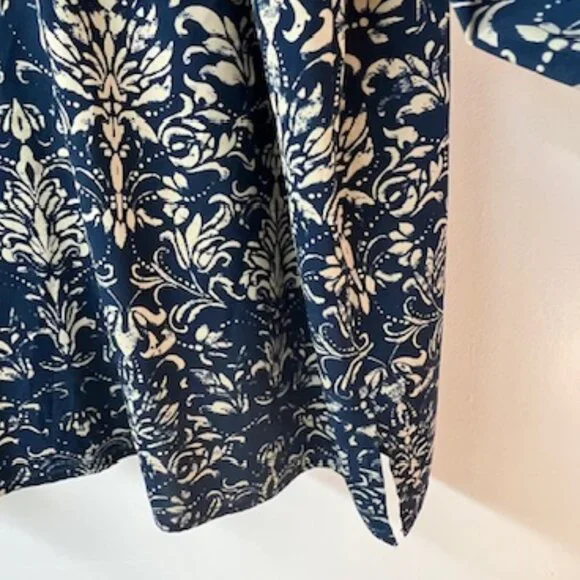 Catherines Womens Long Sleeve, Button-Down Tunic, Drk Blue/Tan Pattern, Size 3X - Picture 4 of 6